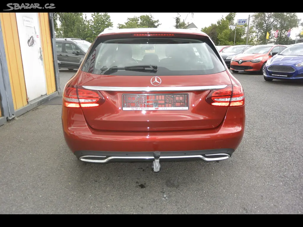 Mercedes-Benz Třídy C, 2.2D BLUETEC 125kW - fotka 6