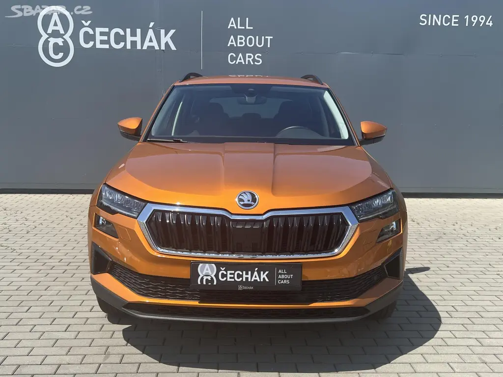 Škoda Karoq, 1. majitel, Koupeno nové v ČR - fotka 2