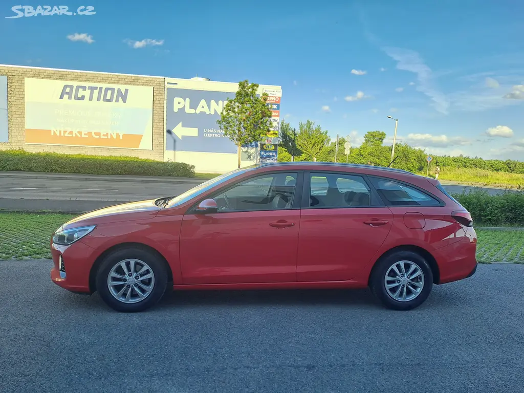 Hyundai i30, 1.0T-GDI 88KW 2MAJ EXTRA PĚKNÉ - fotka 4