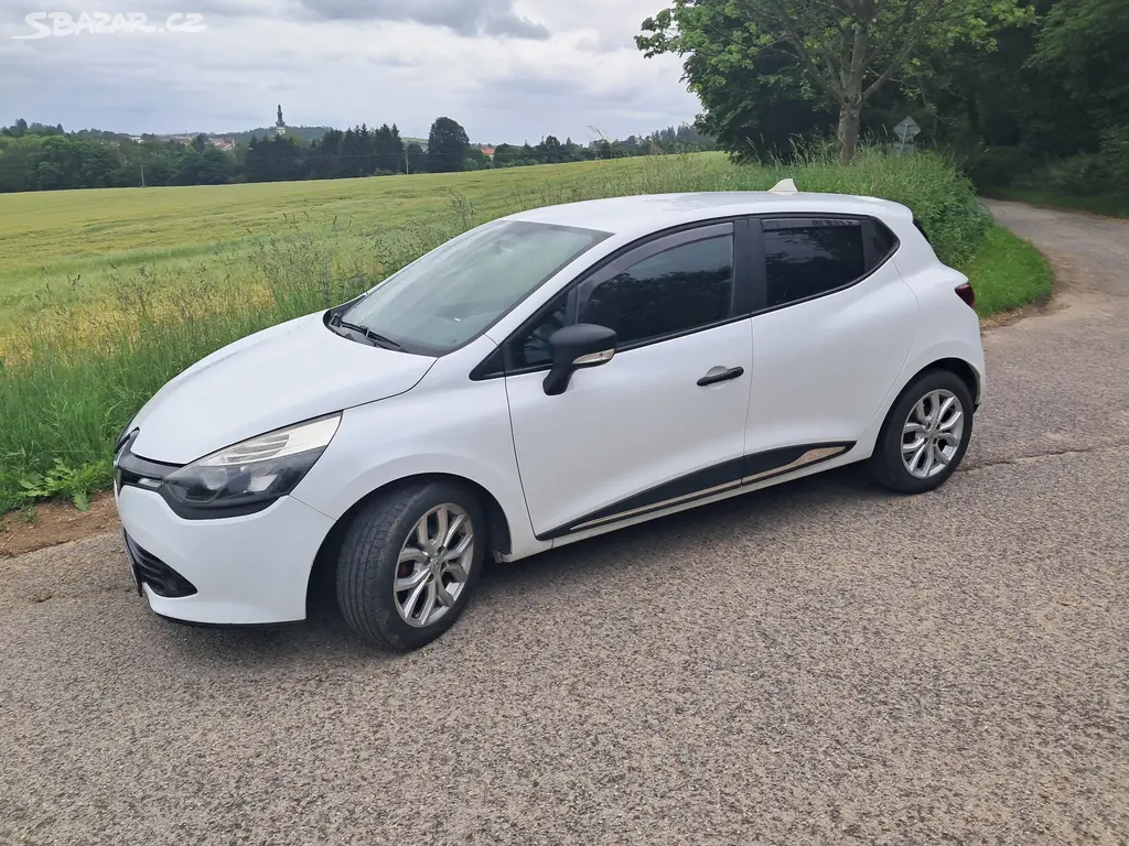 Renault Clio IV 1.2 16V (54kw) 2013, 105.000km - fotka 3