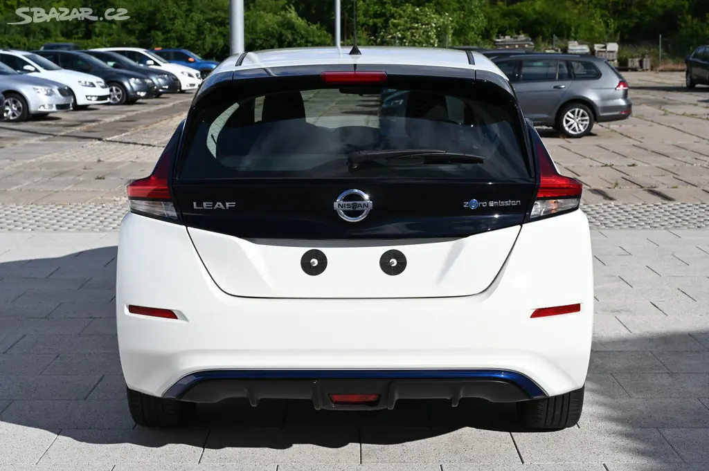 Nissan LEAF, Basis 40kWH 110KW 3/2021 - fotka 6