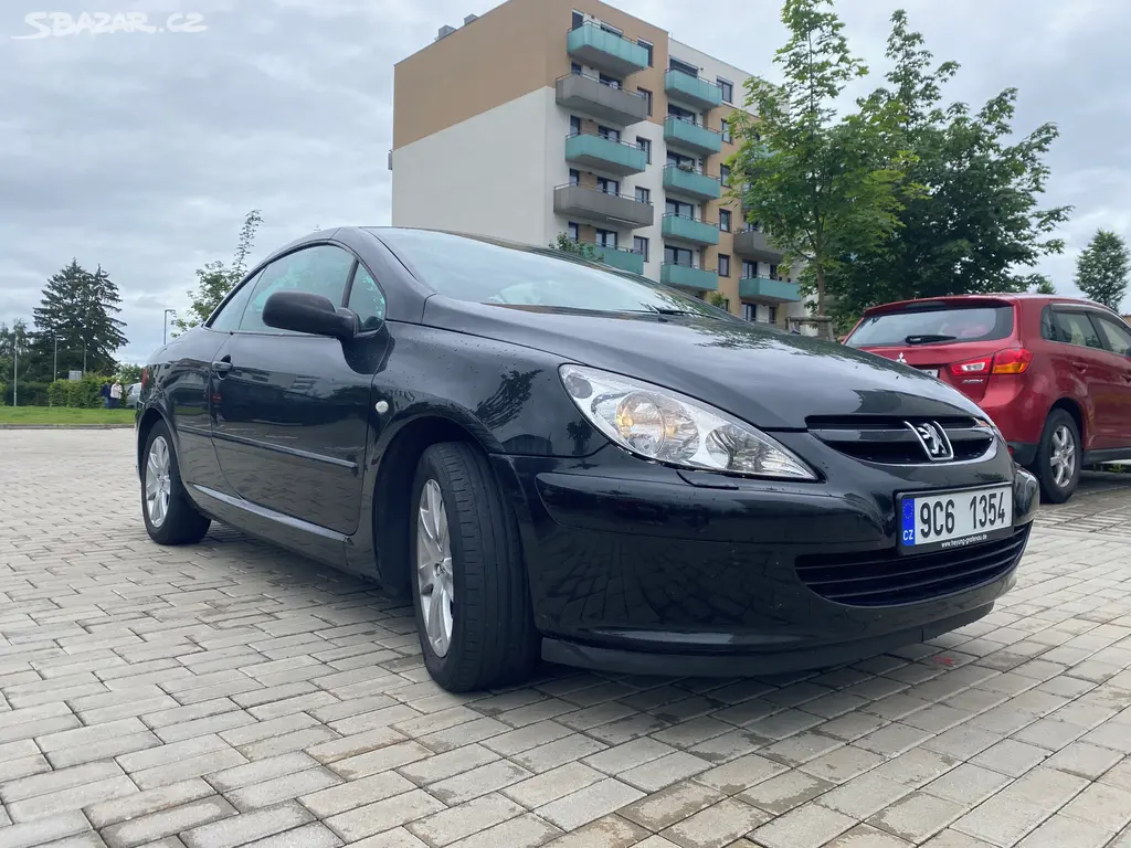 Prodám Peugeot 307 CC 2.0i - fotka 4