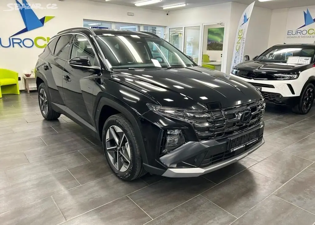 Hyundai Tucson 1.6 T-GDi HEV 4WD PremLux nové