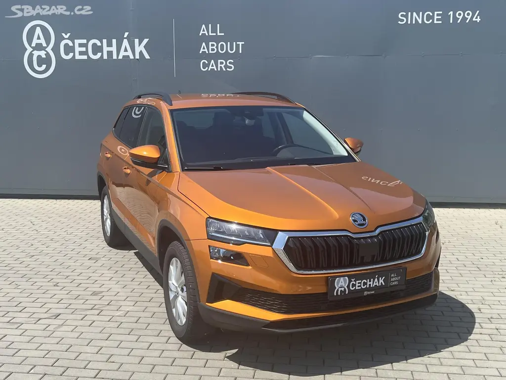 Škoda Karoq, 1. majitel, Koupeno nové v ČR - fotka 3