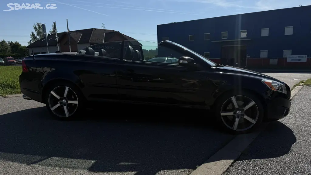 Volvo C70, T5 CABRIO 75 TIS KM 169KW - fotka 5