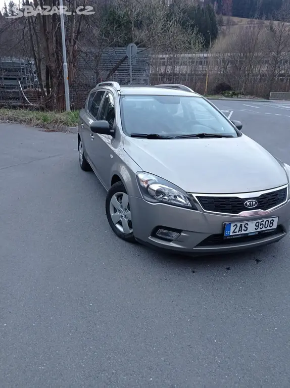 Ceed - Kia Cee´d, 1.6 CRDi - fotka 3