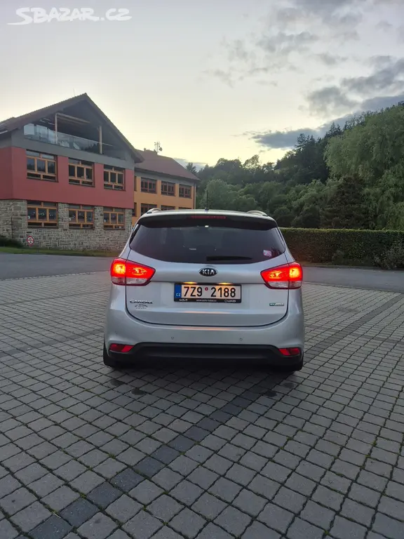 Kia carens 7mist,2015r. - fotka 2