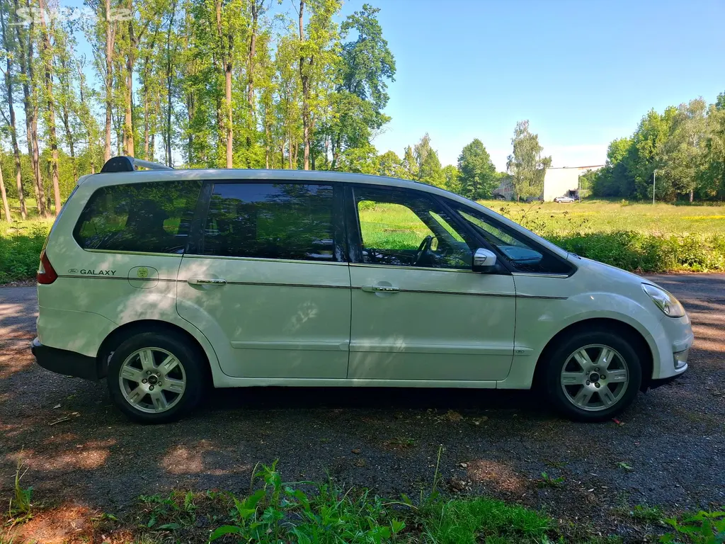 Ford Galaxy 2.0 TDCi 7.míst webasto - fotka 2