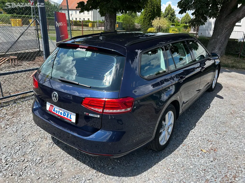 Volkswagen Passat 1,6 TDi Navi, Tažné, Výhřev, ACC - fotka 3