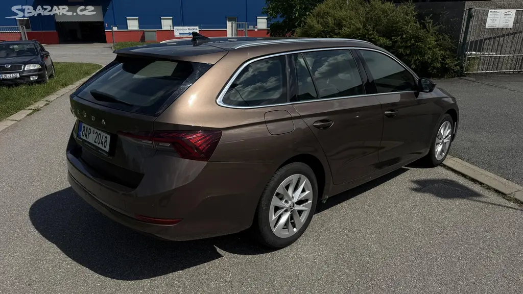 Škoda Octavia, 2.0 tdi - fotka 6