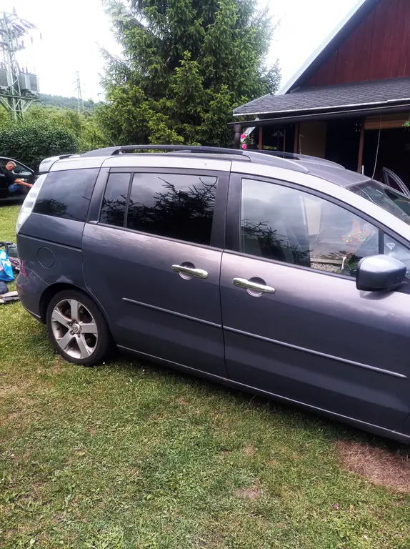 Mazda 5 - fotka 2