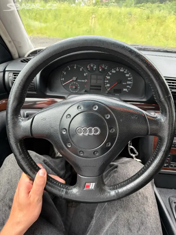 Audi a4 b5 1.6 74kw 1997 - fotka 2