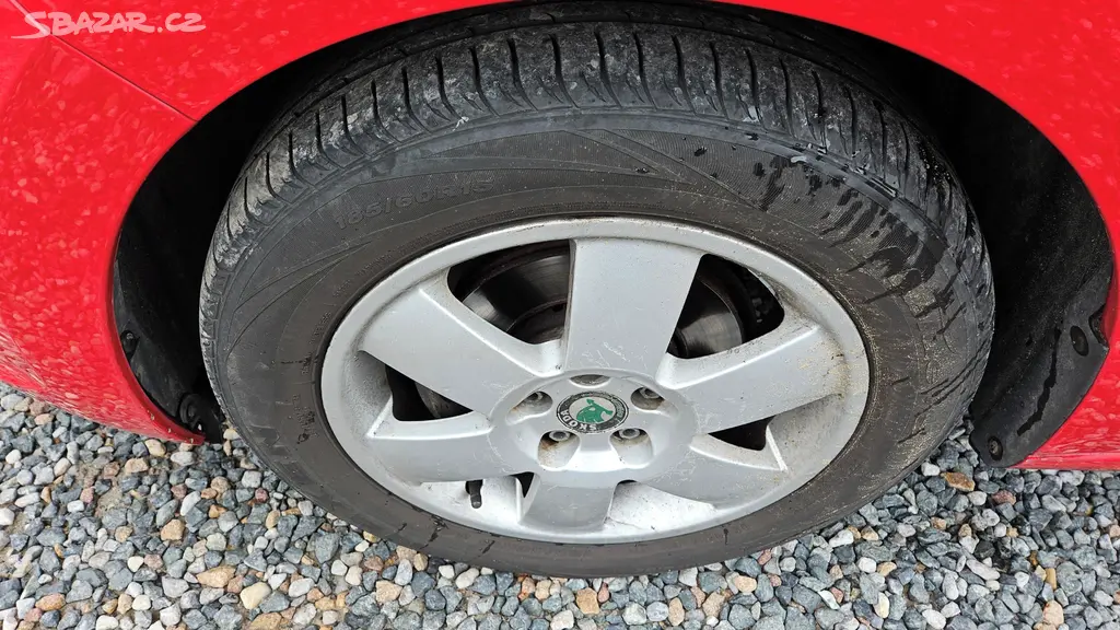 ŠKODA RAPID 1.2 TSI 63 kW Active - fotka 5