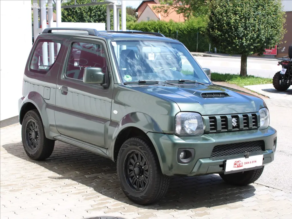 Suzuki Jimny, 1,3 i 4x4 tažné, 1.majitel - fotka 2