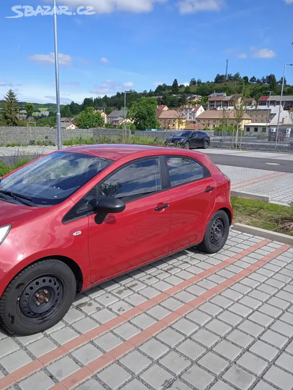 Kia Rio 1,2i - fotka 2