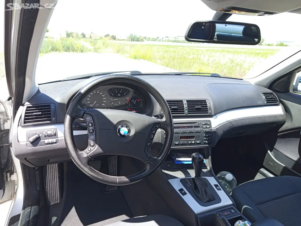 BMW e46 316i automat 140tis - fotka 5
