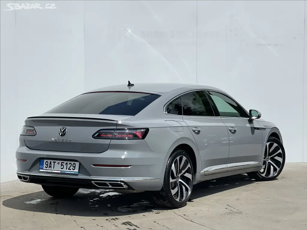 Volkswagen Arteon, 2,0 TSI DSG R-Line Kamera - fotka 3