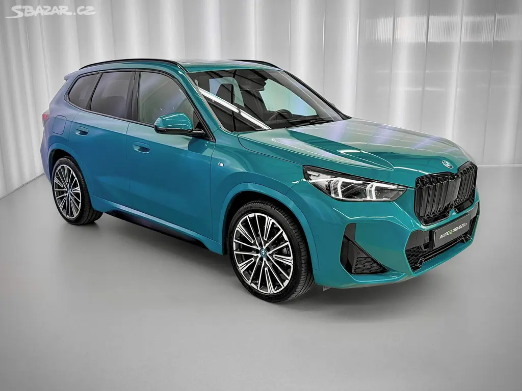 BMW iX1, xDrive 30 M-PAKET, INDIVIDUAL, - fotka 4