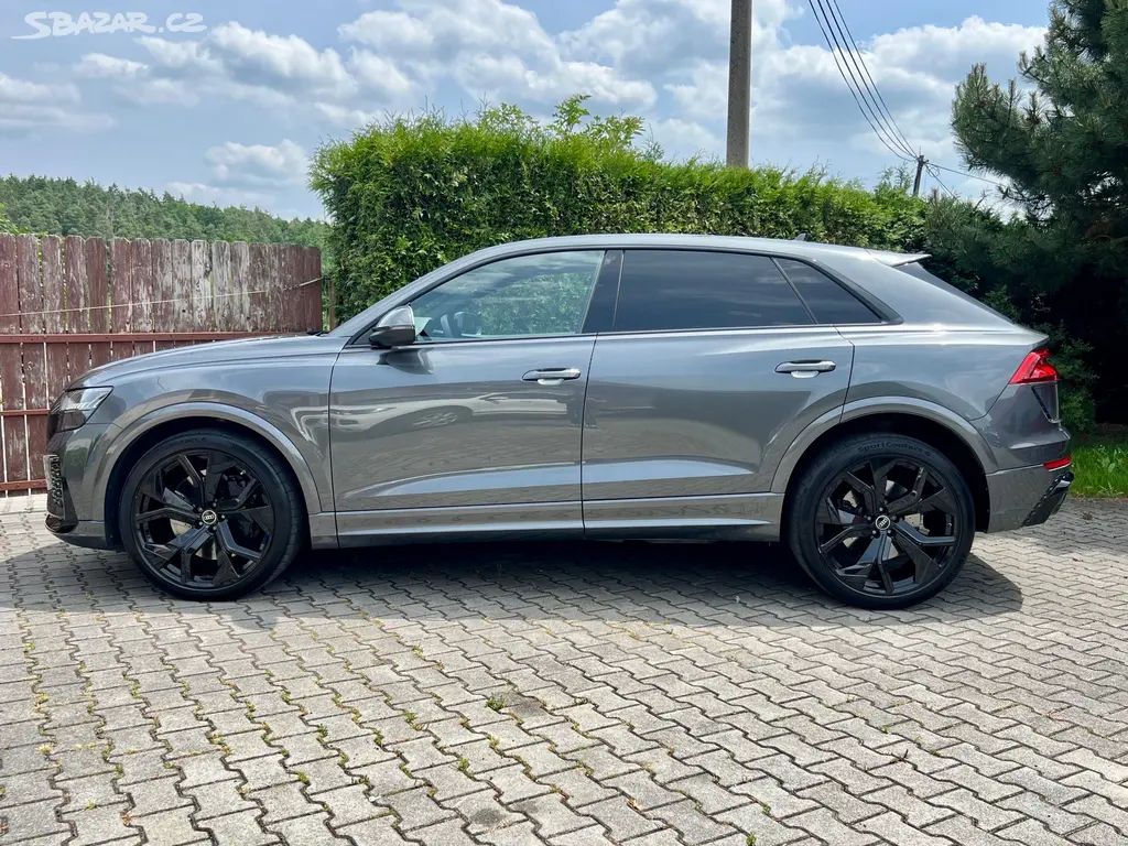 Audi RS Q8 4,0 TFSi quattro | TOP VÝBAVA - fotka 2