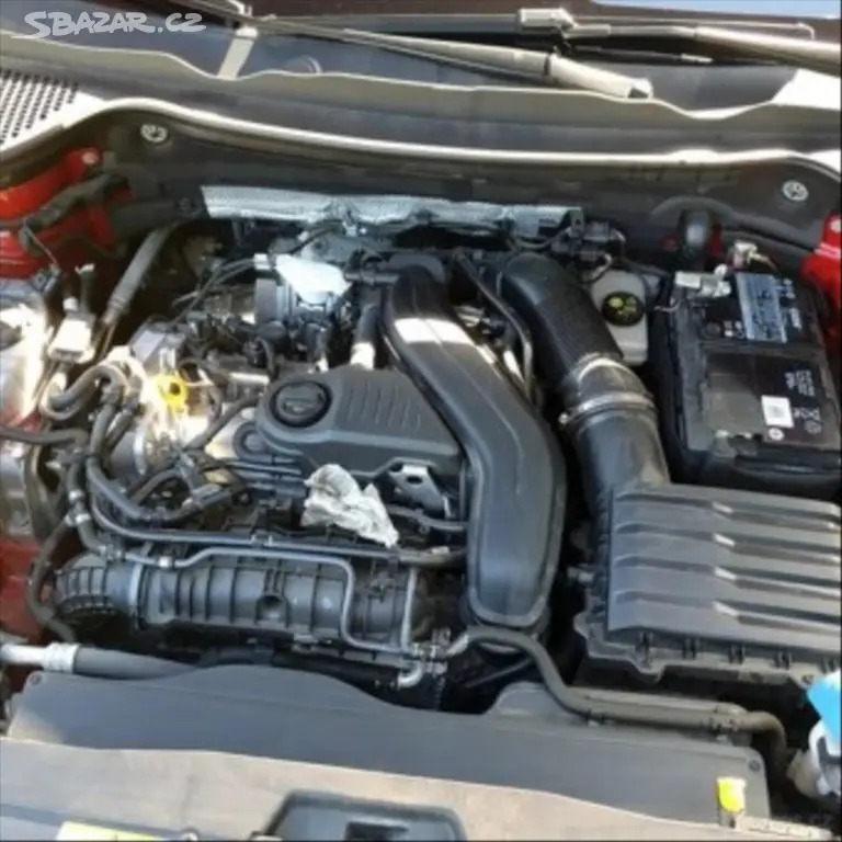 Škoda Karoq 1,5 TSI Style - fotka 2