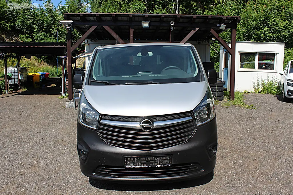 Opel Vivaro 1.6 BiCDTi 103 kW 5.míst