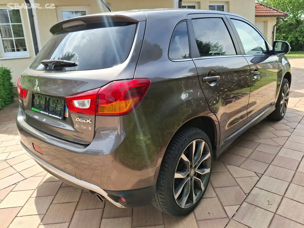 MITSUBISHI ASX 1.6 86kw 2WD Intense - fotka 5