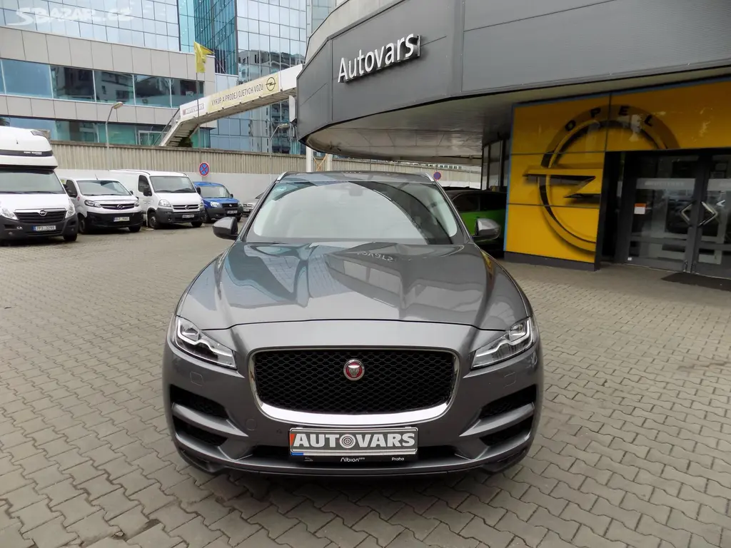 Jaguar F-Pace, 2.0 D Původ ČR - fotka 2