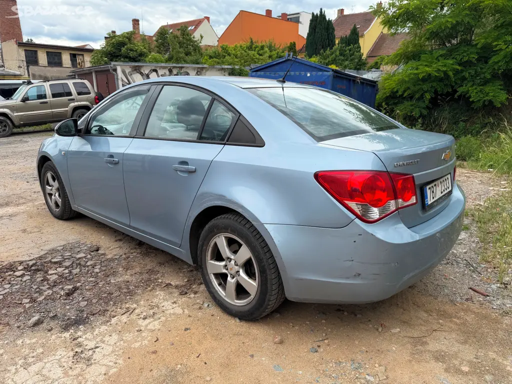 Chevrolet Cruze 1.6 - fotka 3