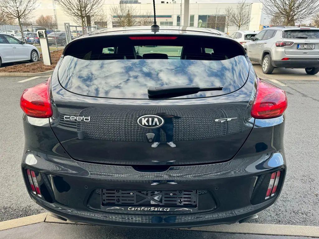 Kia Cee´d GT Plus 1.6 T-GDI 150 kW RECARO PANORAMA - fotka 4