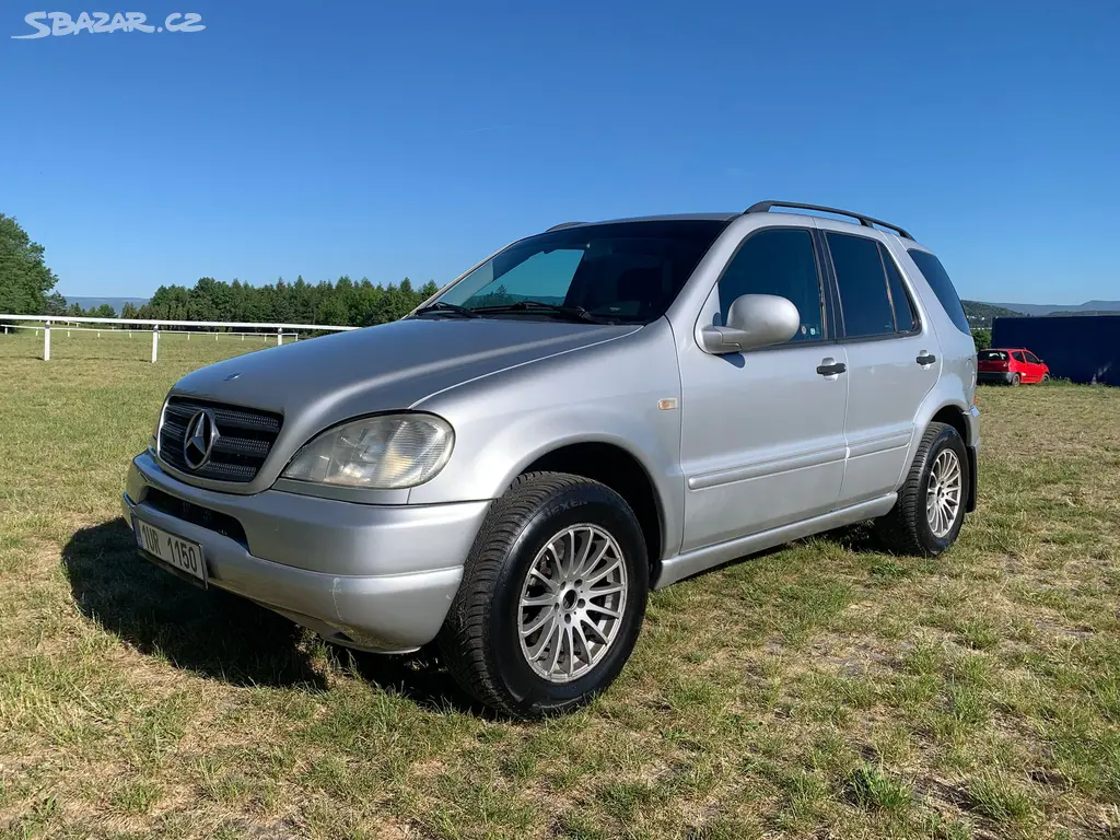 Mercedes ML 320i 160 kw 2001 4x4 244 000 automat