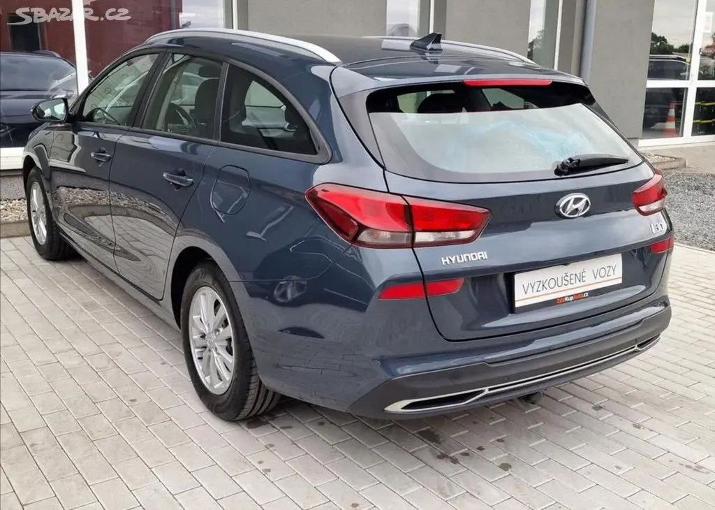 Hyundai i30, 1.5i Cvvt Comfort, ČR, 1.Maj. - fotka 3