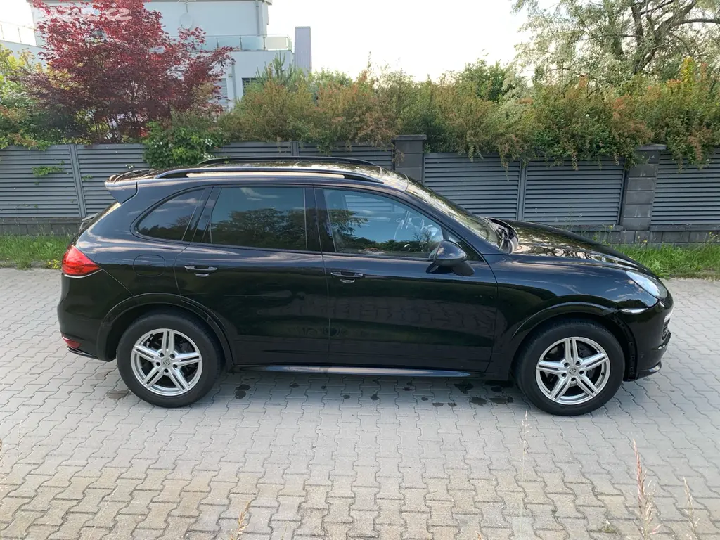 Porsche Cayenne 3.0 diesel Sport Chrono - fotka 4