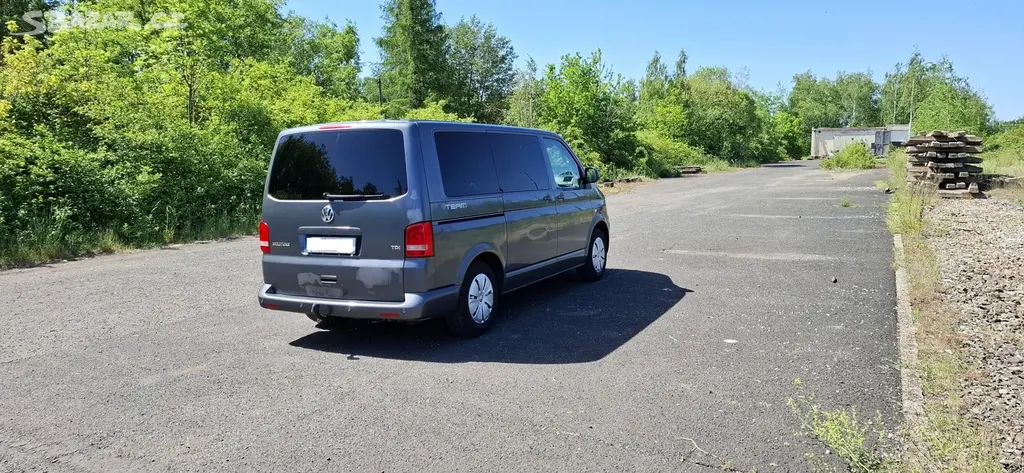 Volkswagen Multivan 2.0 103 Kw,7 - místné - fotka 4