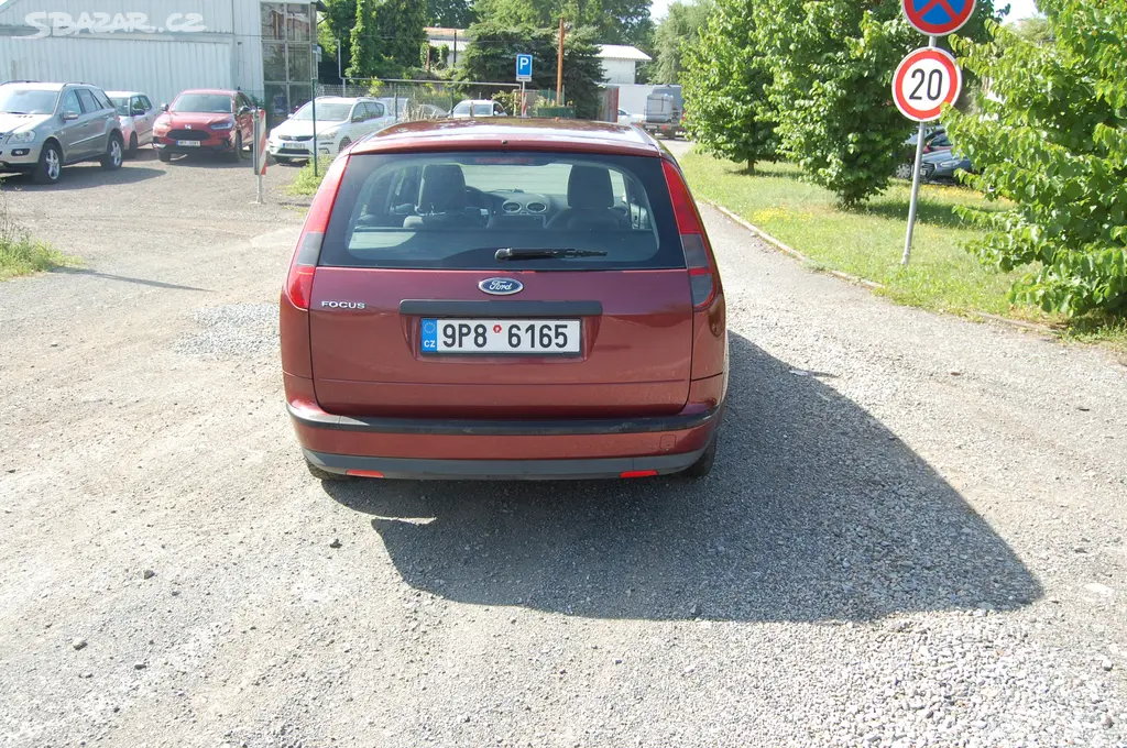Ford Focus 1.6i - fotka 4