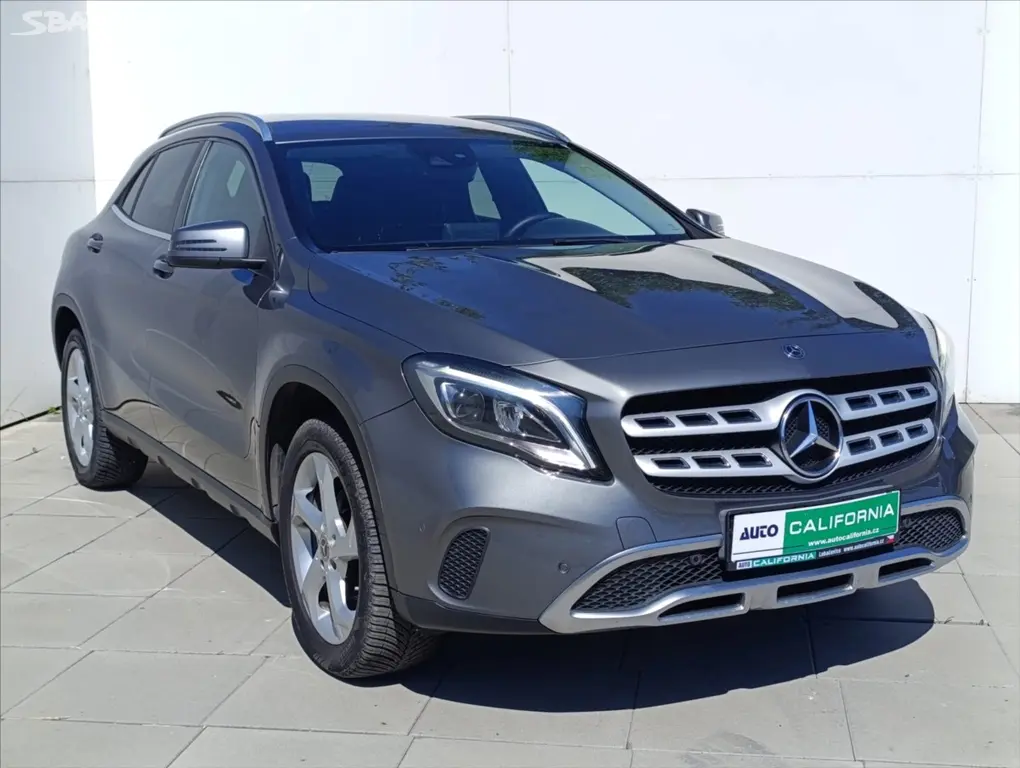 Mercedes-Benz GLA, 2,2 200d Kamera Navi Kůže LED - fotka 4
