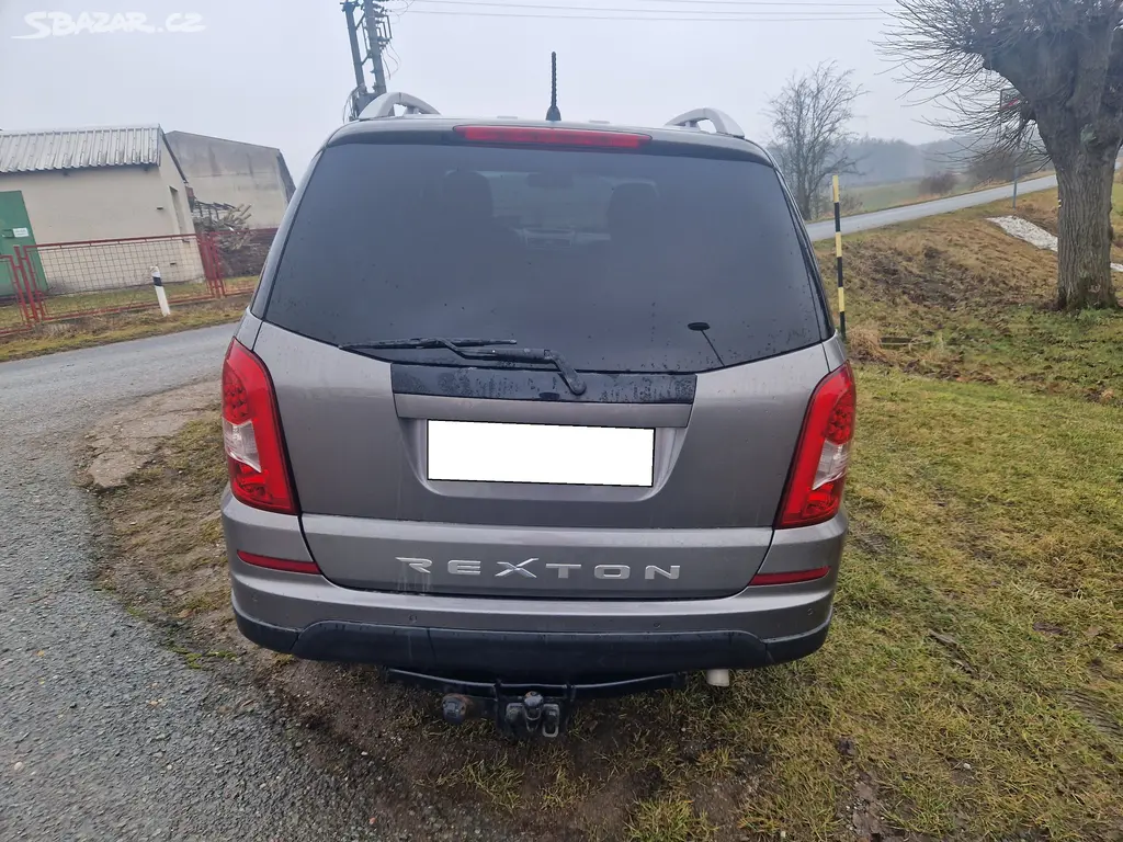 SsangYong Rexton III 2.0 XDi - 4x4 REDUKCE 7 míst - fotka 4
