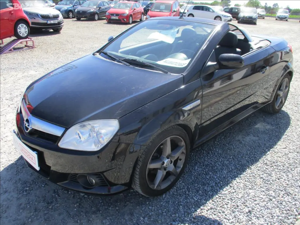 Opel Tigra, 1,8 i,klima,serv.kniha, - fotka 3