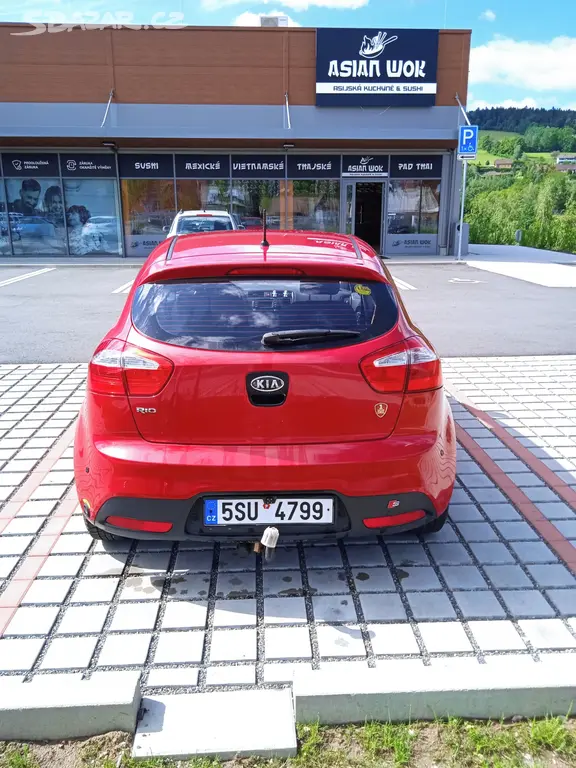 Kia Rio 1,2i - fotka 4