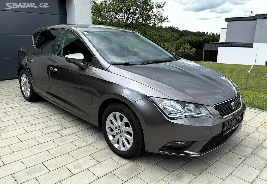 Seat Leon 1,2TSi 63kW Autoklima,Výhřev,Multivolant - fotka 3
