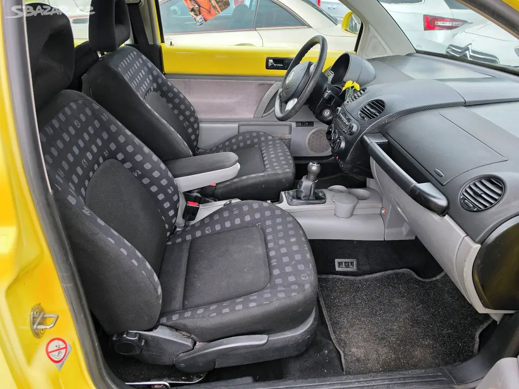 Volkswagen New Beetle2.0 i - fotka 3