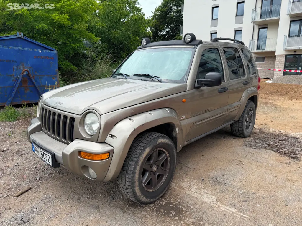 Cherokee CRD 4x4 automat - fotka 4