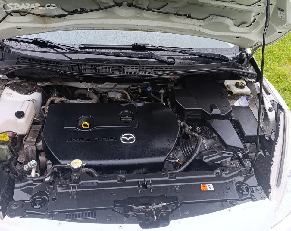 Mazda 5/7místné - fotka 6