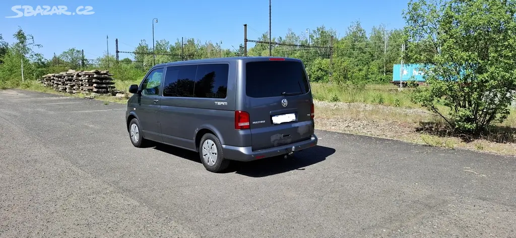 Volkswagen Multivan 2.0 103 Kw,7 - místné - fotka 6