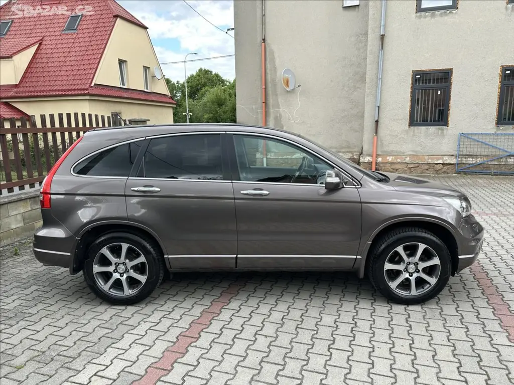 Honda CR-V, 2,0 4x4 Executive TAŽNÉ TOP - fotka 2