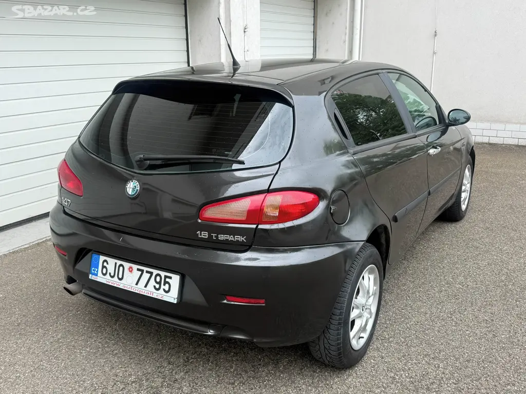 Alfa Romeo 147, 1.6i, 77kw L+Z pneu - fotka 5