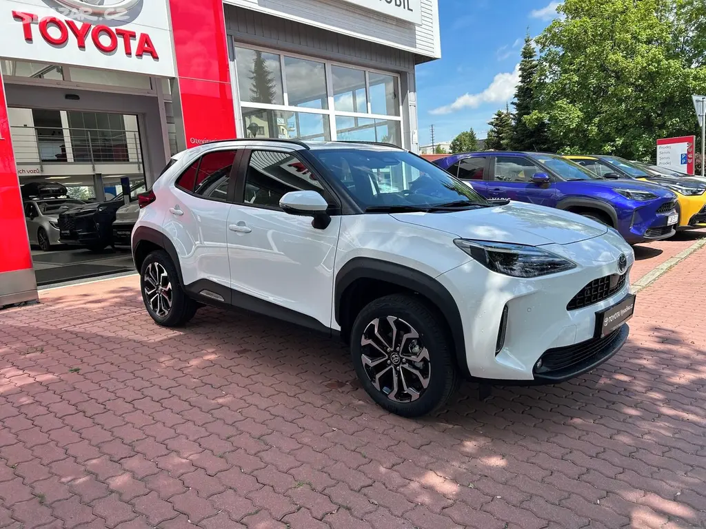 Toyota Yaris Cross, MY26 1,5 hybrid 130 koní - - fotka 2