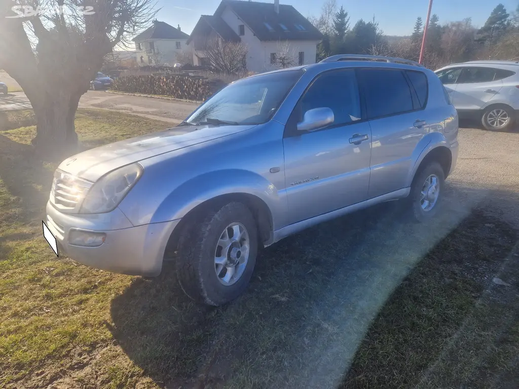 SsangYong Rexton I 2.7 XDi - 4x4 ZÁVĚS 3500kg - fotka 2
