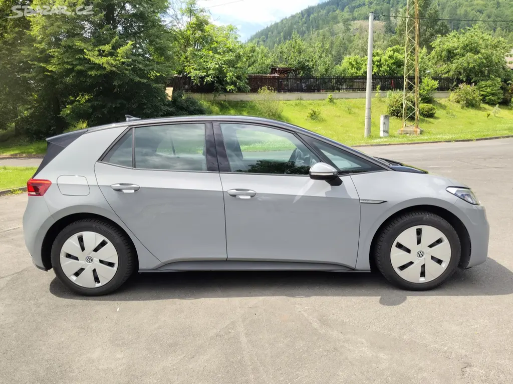 VW ID.3 PRO (58 kWh) - 107kW - odp. DPH - fotka 4