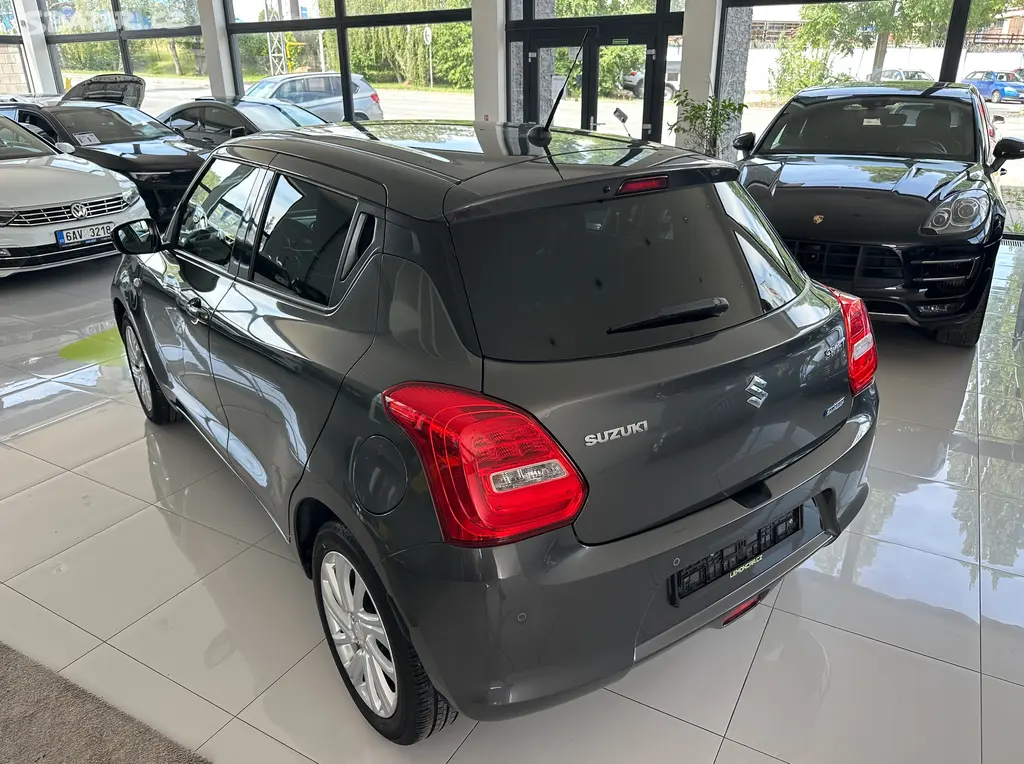 Suzuki Swift, 1.2 Hybrid 61kW AUTOMAT - fotka 5