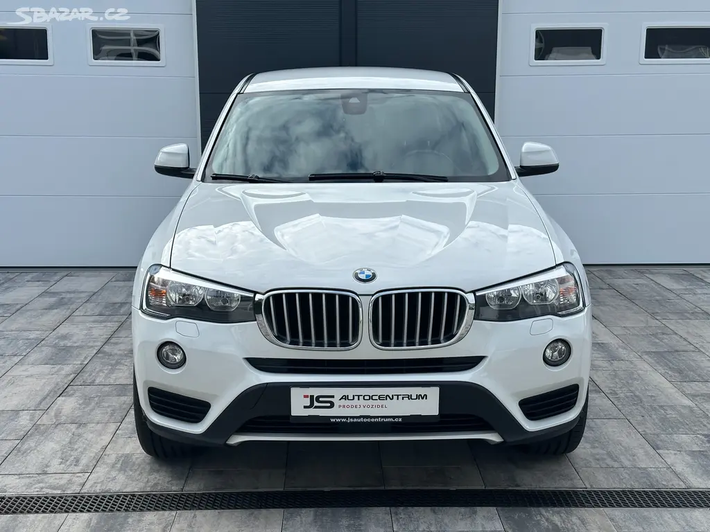 BMW X3 28i 245PS Advantage A/T 4x4 - fotka 2